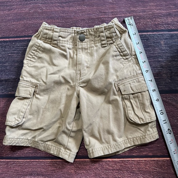 5 for $10 Cherokee Boys Khaki Cargo Shorts Size 4T - Picture 3 of 4